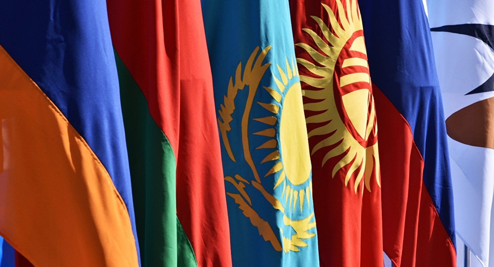 Алмазбек Атамбаев принял премьер-министров ЕАЭС